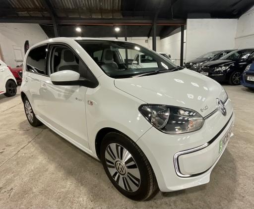 2015 volkswagen e-up! 18.7kwh e-up! hatchback price: £5,999 year: 2015 (15 reg) mileage: 48,745 engine: electric 18.7kwh colour: white doors: 5drs body:... photo